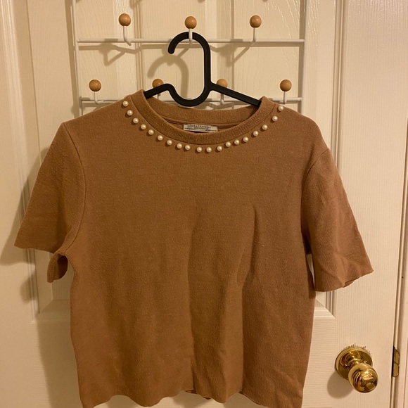 ZARA beige t-shirt with pearls. - Picture 1 of 3